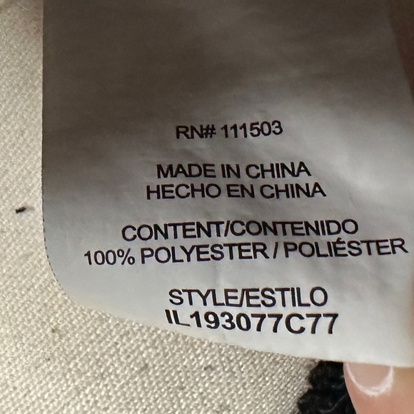 3/$20💥 Lily White Blouse Black & Pink Floral Print Cold Shoulder Flutter Sleeve - Picture 5 of 16